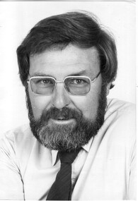 Photograph - Black and white print, Photographic Unit Media Services Branch, Victorian Department of Agriculture, James Davis, 1981