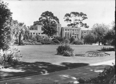 Photograph - Black and white print, Victorian College of Agriculture and Horticulture, Administration Building, 1962
