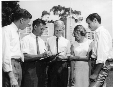 Photograph - Black and white print, Publicity Branch Victorian Department of Agriculture, Students in Outside Class, c. 1965