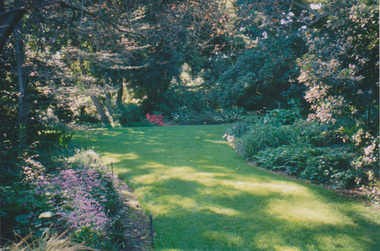 Photograph - Colour prints, Friends of Burnley Gardens, Burnley Gardens October 2002, 2002