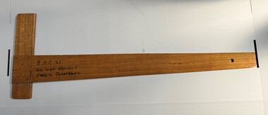 Functional object - Straight line classroom board ruler, <1983