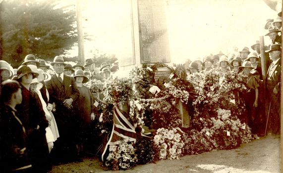 Commemoration of the Soldiers Memorial on the highway at the top of Bank Street