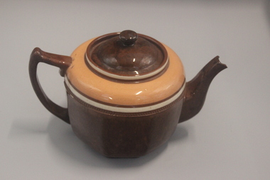 Domestic object - Teapot and lid