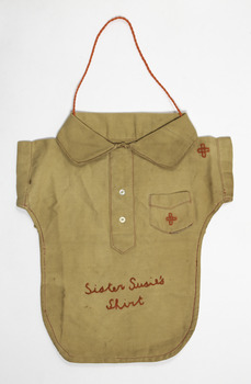 Shirt shaped knitting bag