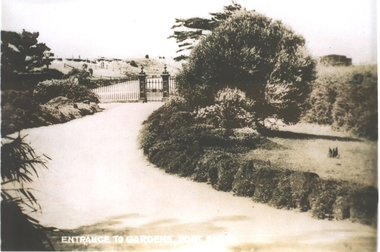 Photograph, Entrance to Gardens, Port Fairy