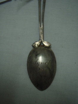 Back of the bowl of the spoon engraved with ‘A.Synett 1937’ 