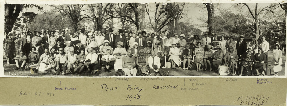 Large posed group of men and women in a garden  (maybe Geelong)