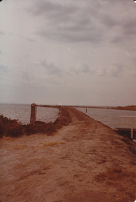 Left training wall on Moyne river