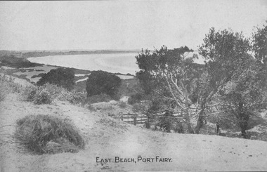 Postcard, Walker and Lugg, East Beach Port Fairy