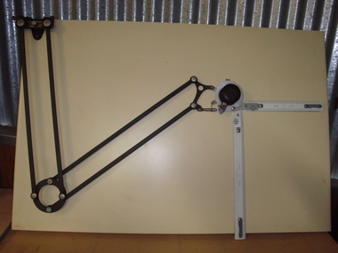 Drawing Machine, Pre WW2