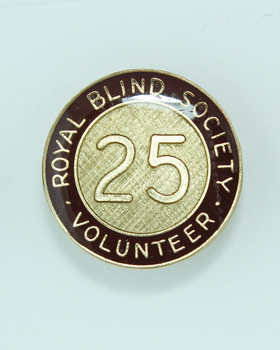 Round badges with '25' on gold cross hatched background