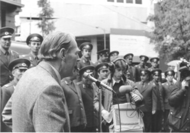 John Blanch addressing the crowd in Bourke St mall