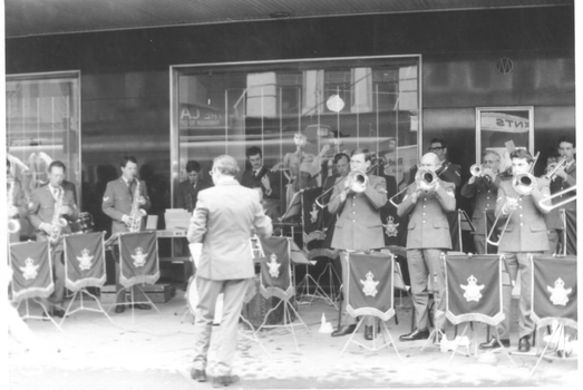 RAAF band playing in Bourke St mall