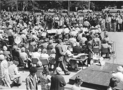 Crowds listening to the Victorian Police Band in City Square