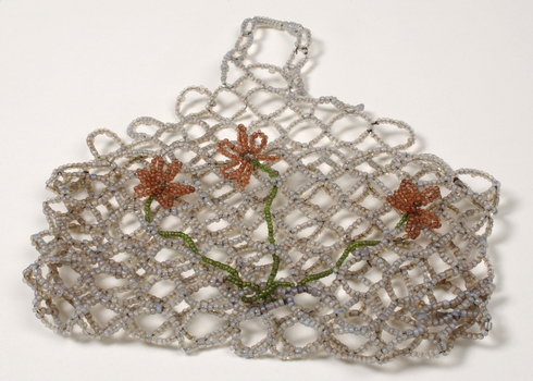 Beaded evening bag with red flowers