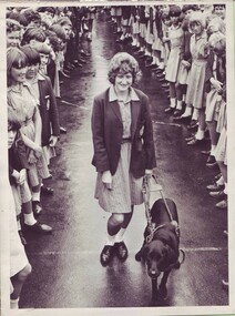 School children with Seeing Eye dog