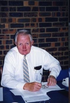 Ian Barclay at the 1998 Vision QLD AGM