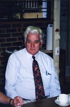 Des Knight at the 1998 Vision QLD AGM