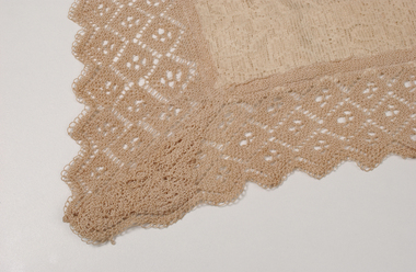 Rectangular cloth made from cotton and silk thread