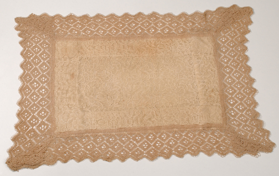 Rectangular cloth made from cotton and silk thread