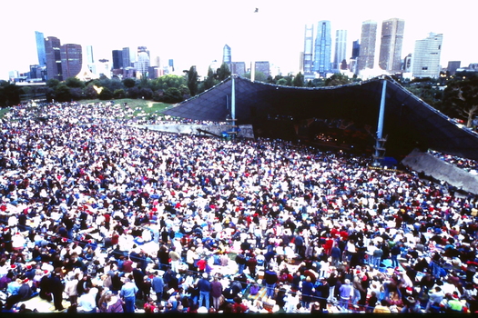 Crowds at Sidney Myer Music Bowl