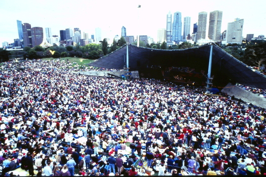 Crowds at Sidney Myer Music Bowl