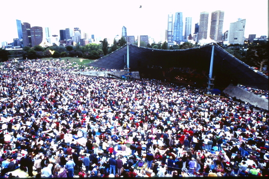 Crowds at Sidney Myer Music Bowl