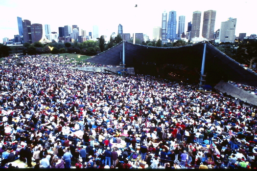 Crowds at Sidney Myer Music Bowl