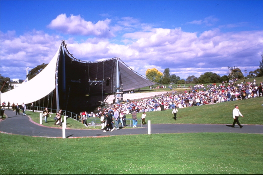 Crowds at Sidney Myer Music Bowl