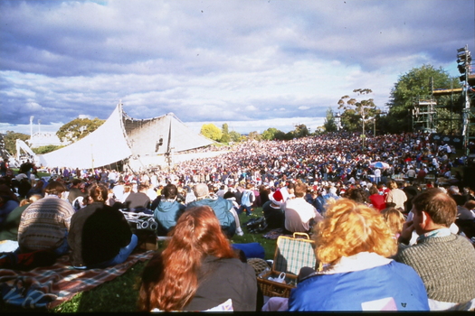 Crowds at Sidney Myer Music Bowl