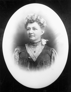 Portrait of woman with lace collar and later 19th century dress