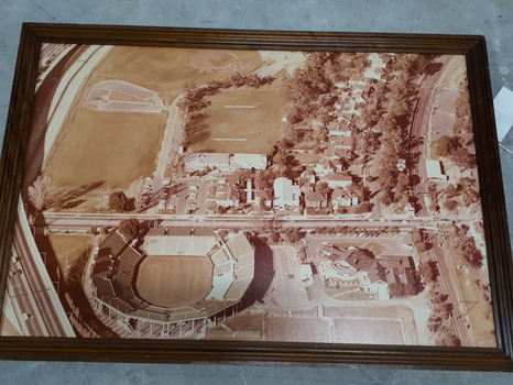 Aerial photograph of Kooyong tennis centre, grounds of the AFB, Malvern sporting grounds and Kooyong train line