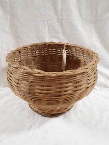 Object, Small cane basket with solid base