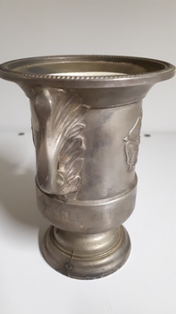 Silver candle holder with embellished detail
