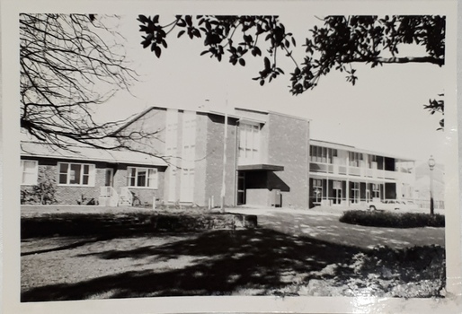 Illawarra building in Pakington Street