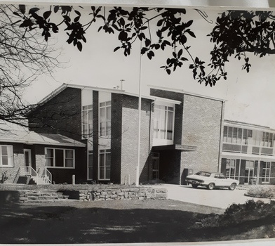 Illawarra building in Pakington Street