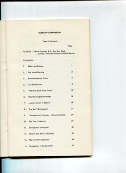 Table of contents page with chapter numbers and titles