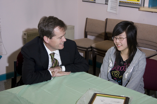 Jenny Tran speaking with Bill Shorten