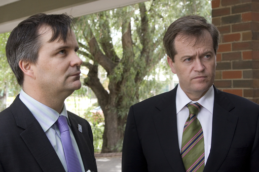 Bill Shorten speaking with Chris Edwards
