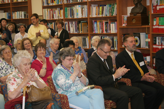 Audience in browsing library for launch