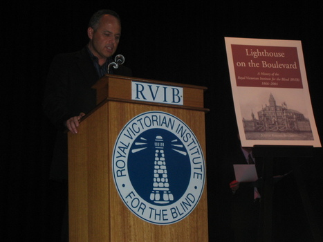 Deputy Melbourne Lord Mayor Gary Singer at the podium