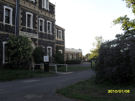 View towards Mowbray Street and Belgian Beer Cafe