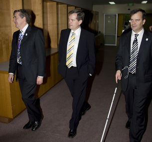 Gerard Menses, Bill Shorten, Chris Edwards