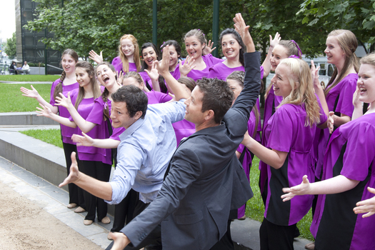 Rob Mills, Steve Jacobs and the Australian Girls Choir