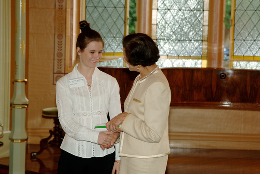 Governor General Dame Marie Bashir presenting award to Sarah Hirst