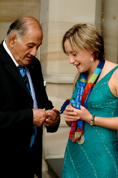 Sir Nicholas Shehadie and Prue Watt with her Paralympic medals