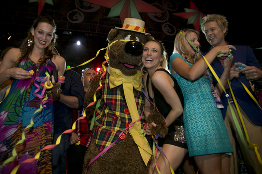 Hi-Five and Humphrey B Bear return to the stage