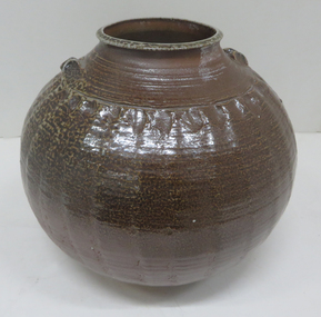 Ceramic, Kim Batty, Ana-Gama Wood Fired Pot with Natural Flyash Glazing by Kim Batty, c1982
