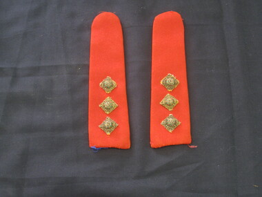 Uniform - Shoulder Boards, Rank insignia shoulder boards - Captain