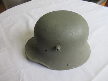 Uniform - Helmet (German WW2), 1942